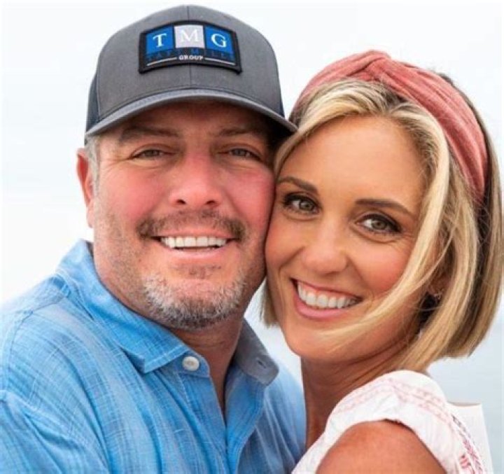 Aaron Lindquist Biography, Age, Height, Wife, Net Worth, Family