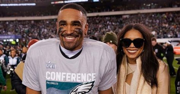 Does Kevon Looney have a wife or girlfriend?