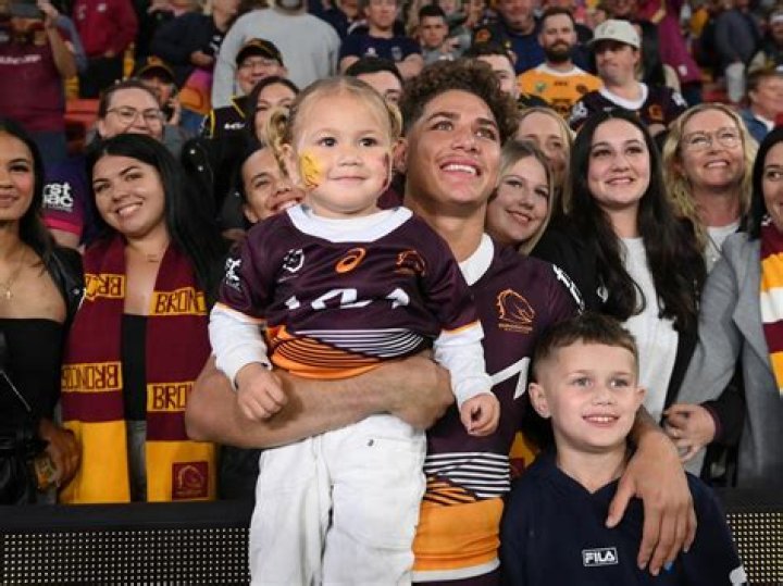 Exploring the Intriguing Life of John Walsh and His Children