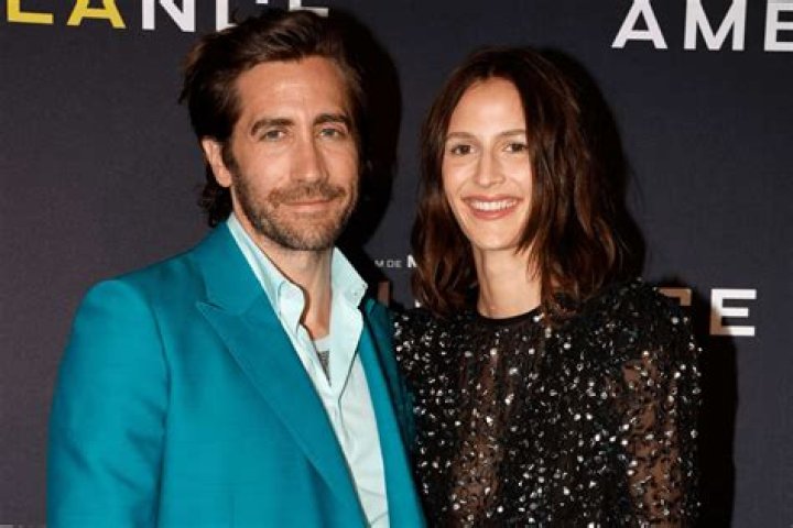Maggie Gyllenhaal’s net worth, biography, fact, career, awards and life story