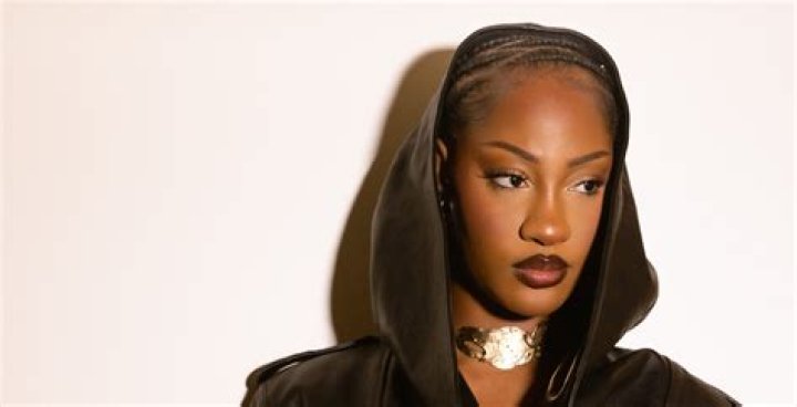 Singer Tems Warns Fans As She Goes on Lengthy Social Media R |