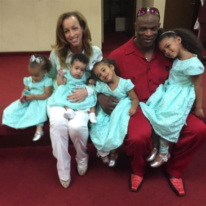 Stephanie Kurtzuba Biography, Age, Family, Husband, Net Worth, Law And Order