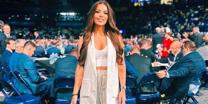 Unveiling Jackie Redmond's Husband: A Sportscasting Powerhouse Couple