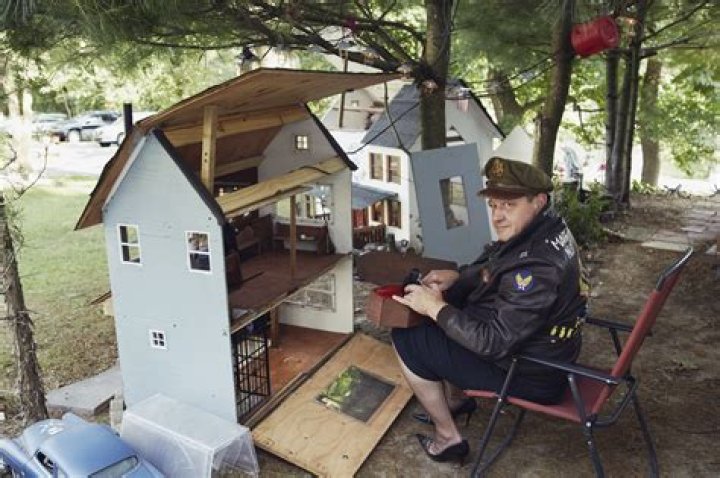 Where Is Mark Hogancamp Wife Now? True Story Behind The Steve Carell Character |