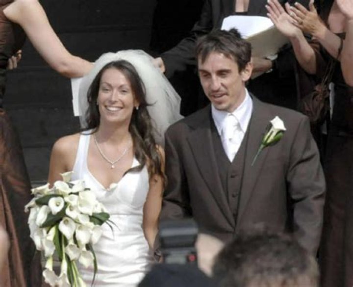 Who Is Gary Neville Wife, Emma Hadfield