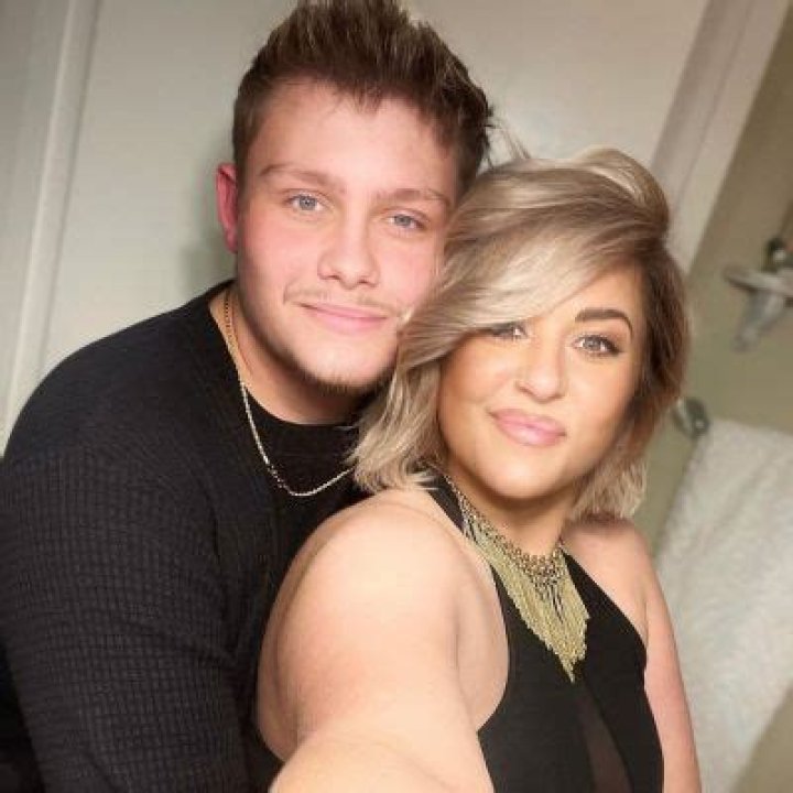 Who Is Zachariah Smith From American Idol Season 21? |